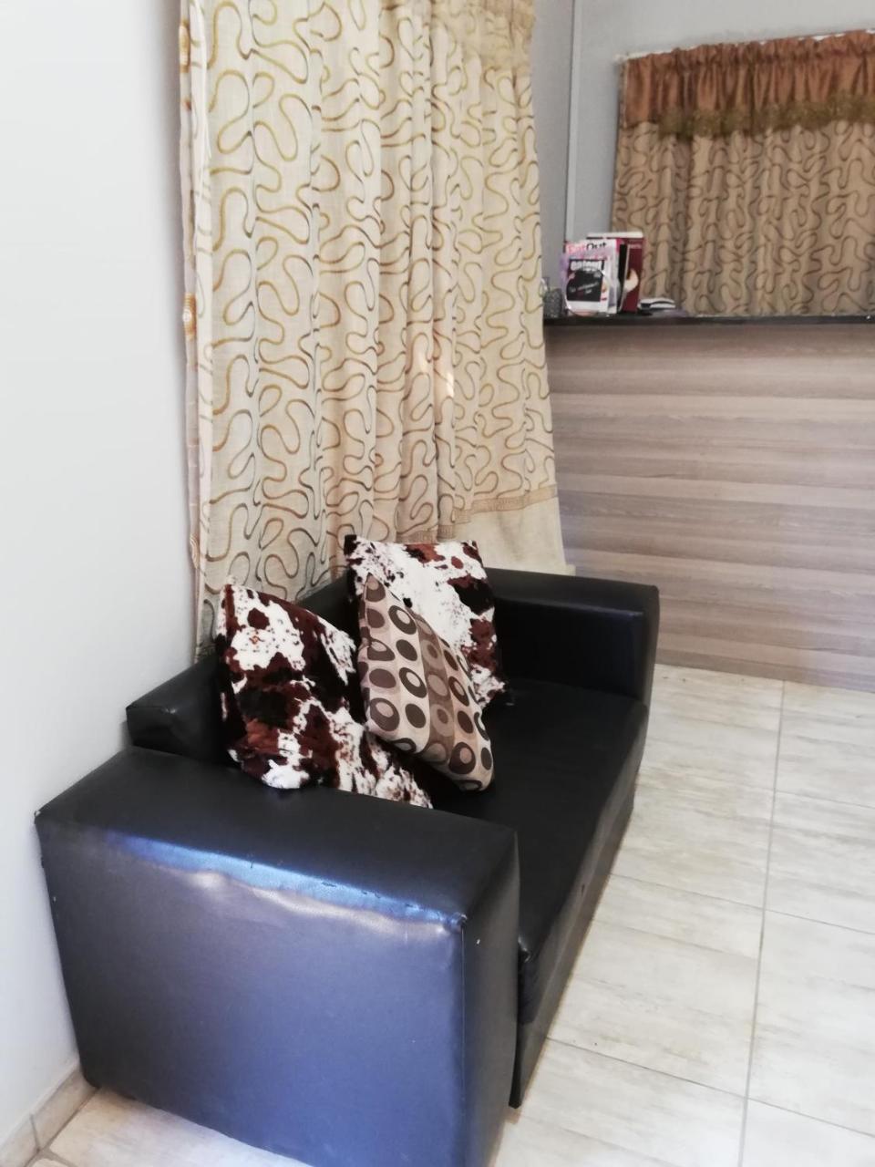 Green On Minni Guest House Претория Екстериор снимка